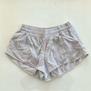 Lululemon 2.5” LR Hotty Hot Shorts